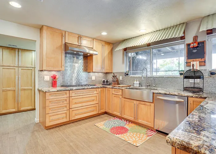 Horsey Hideaway: Ranch House In Cave Creek! Hébergement de vacances *