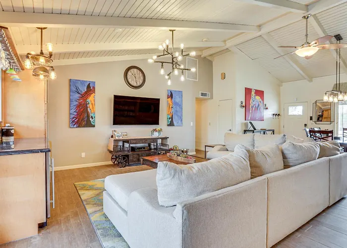 Horsey Hideaway: Ranch House In Cave Creek! Cave Creek