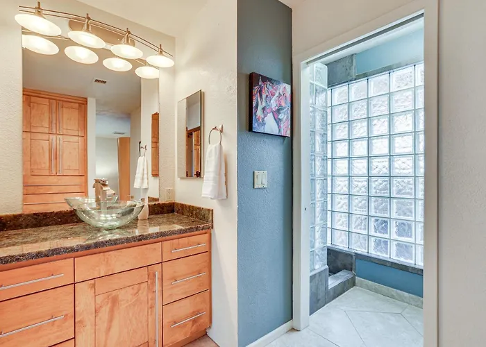 Horsey Hideaway: Ranch House In Cave Creek! Hébergement de vacances Cave Creek